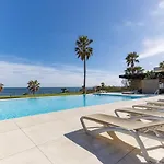 Apartment Modern Frontline - *