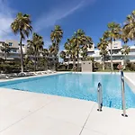 Modern Frontline - * Estepona