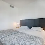 Modern Frontline - Estepona